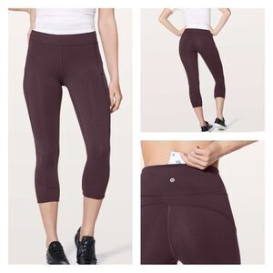 Lululemon In Movement Crop *Everlux 19"
Black Cherry Size 4